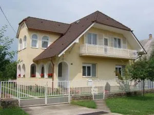 Susanne Apartman - Balatonboglár