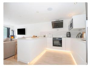 Newly Refurbished Beach Lodge