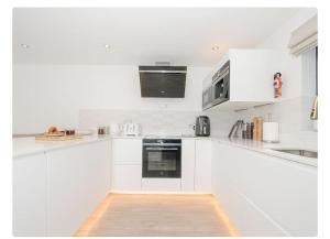 Newly Refurbished Beach Lodge