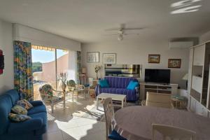 Bright apartment with terrace in Saint-Raphaël