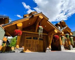 6 Bedroom Custom Log Home - Cranbrook
