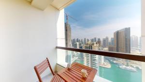 Vacationer Holiday Homes I Chic 4 Bed with Office l Epic Marina Views l Steps from JBR Beach, JBR Walk & More