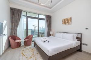 Wonderful Studio Apartment with Balcony at Farhad Azizi - Apartmány, Dubaj