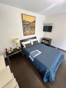 Renovated Gem 15 mins train to Paris