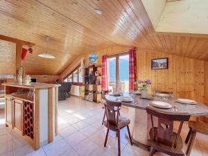 APPARTEMENT DANS MAISON INDIVIDUELLE - WIFI - SAINT JEAN DAULPS - 67 Personnes - MONT VERT COTEAU