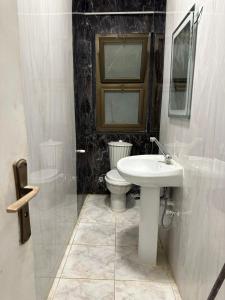 شقه مفروشه بجوار سيتي ستارز مدينه نصر