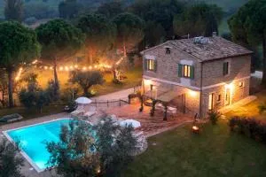 VILLA CHERUBINI 8&1, Emma Villas - Valcareccie