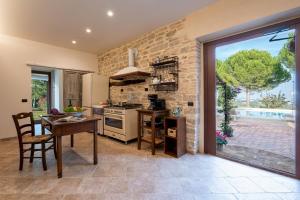 VILLA CHERUBINI 8&1, Emma Villas