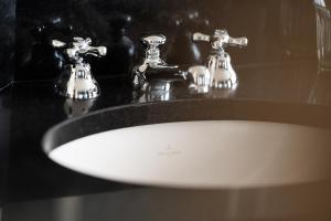 Classic Double Room room in Hotel Odeon Saint-Germain