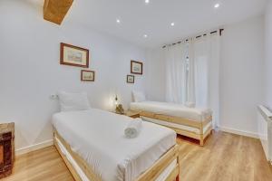 Chapitela 24 by Clabao