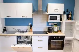 Les volets blancs - Le Poujol-sur-Orb