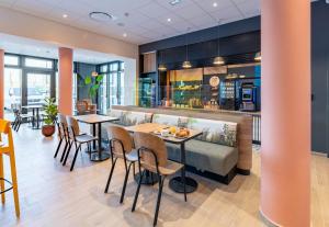 Hotels B&B HOTEL Massieux Genay : photos des chambres