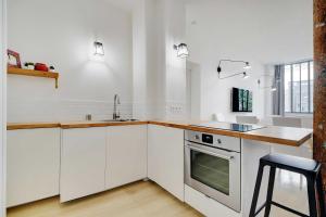 Loft dException pour 6 Personnes - Voltaire 11e