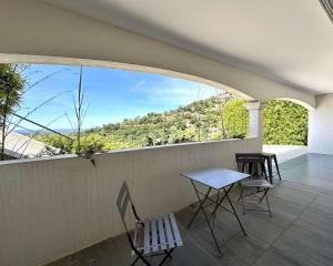 Villas La Vigie, villa pour 8 personnes avec piscine chauffee et vue mer a La Londe-Les-Maures : photos des chambres