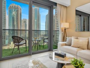 Luxurious & Spacious 2BR l Burj & Fountain Views l Walk to Dubai Mall l Pool l Gym