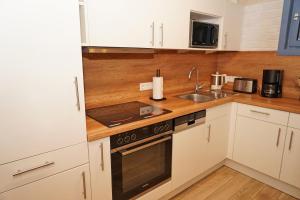 Blockhaus mit W-LAN, Zaun und in Strandnähe