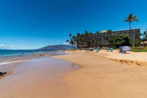 Mana Kai 314 - Experience Stunning Coastal Views on Keawakapu Beach, Split AC