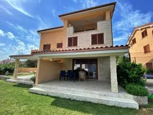 Villa Branka - سيلو