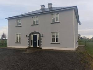 Room in Guest room - Room 2 , Williamstown, Ireland
