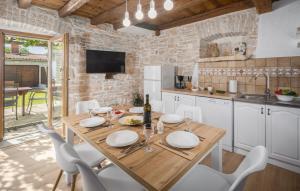 Villa Ivini in Brajkovići - Haus für 5 Personen 