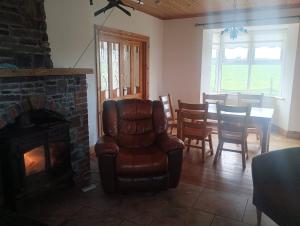 Room 4, Williamstown, Ireland