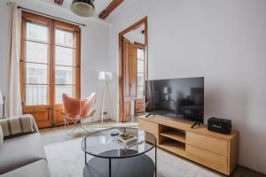 Blueground El Gòtic AC wd nr La Rambla BCN-168