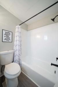 OV Mosaic - Golden Suite