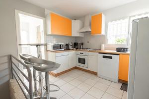 Appartements APPARTEMENT INDEPENDANT 80M² DANS VILLA : photos des chambres