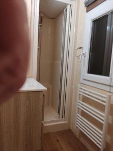 Campings Mobill- home 8 PERSONNES 2 SALLES DE BAIN 2 WC : photos des chambres