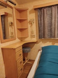 Campings Mobill- home 8 PERSONNES 2 SALLES DE BAIN 2 WC : photos des chambres