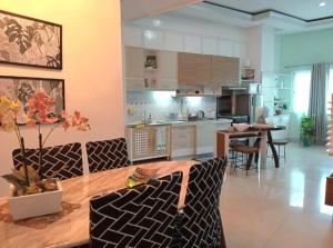 Tonys Place - Second Level