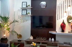 Tonys Place - Second Level