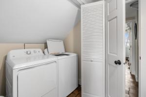 Tranquility Bay Getaway by Simple Life Rentals