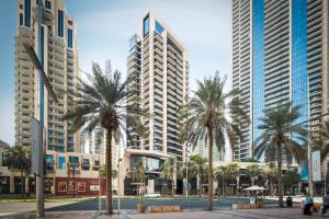 Downtown Luxury Treat - Premium Location! 2 bedroom!