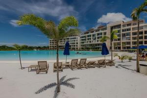 Nuevo, Exclusivo Apto 2BR Laguna Cristalina