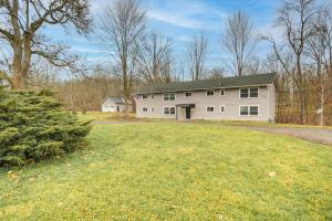Conneaut Lake Apartment Less Than 1 Mi to Waterfront!