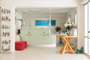 Iria Beach Art Hotel