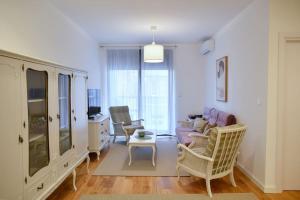 Present Perfect Stay