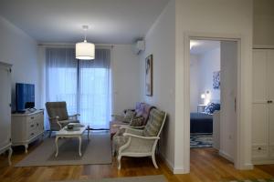 Present Perfect Stay