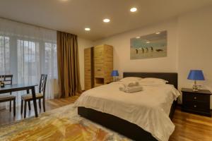 2 Hidden Gems -U need - by Uni88 Apart Hotel