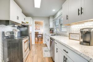 16 Mi to Buckeye Lake Family-Friendly Newark Home