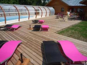 Camping 2 étoiles - Piscine - eecead