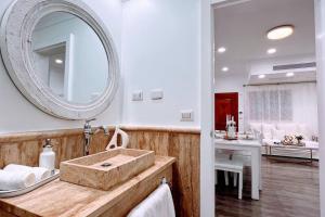 Sunset View, Walk to Pool, Hot Tub, Dining, Shops