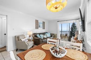 Palmwood Villas - Our Place By the Sea