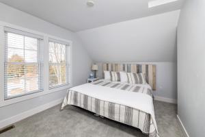 Thenells Beach House by Simple Life Rentals