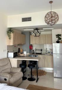 Stylish studio, center area, close to Burj Khalifa