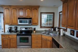 Birch Grove Cottage by Simple Life Rentals