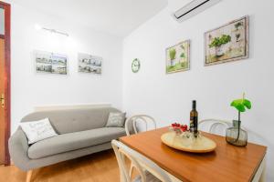 Holiday Home 4928-11 for 4 Pers in Porec