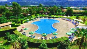 Pizzo Beach Club two bed Apartments 57F