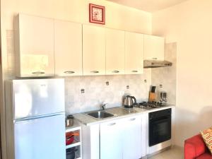 Pizzo Beach Club one bed Apartments 86G